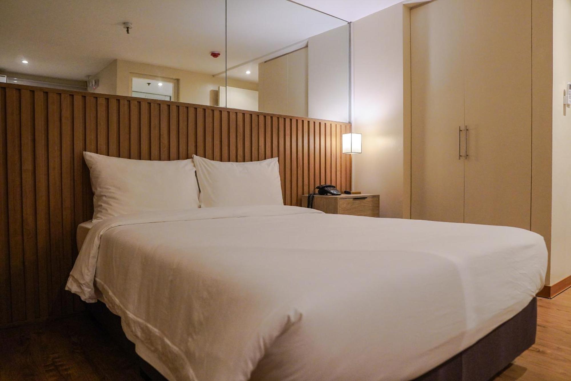 Bel Air Suites Makati マカティ エクステリア 写真